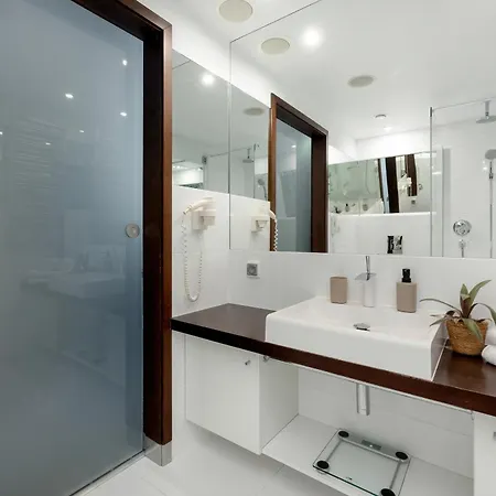 Apartment Sea Breeze Private In Marine