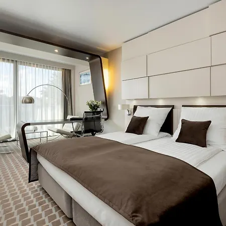 Sea Breeze Prywatny Apartment W Marine Hotel Przy Plazy 公寓 *