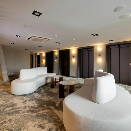 Sea Breeze Private In Marine