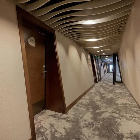 Sea Breeze Prywatny W Marine Przy Plazy Lägenhet *