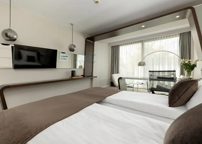 Sea Breeze Private In Marine Apartment Kolobrzeg